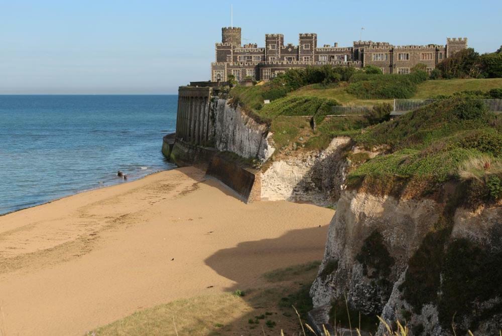 Picturesque Seaside Cottage Next To Viking Bay - Broadstairs Exteriör bild